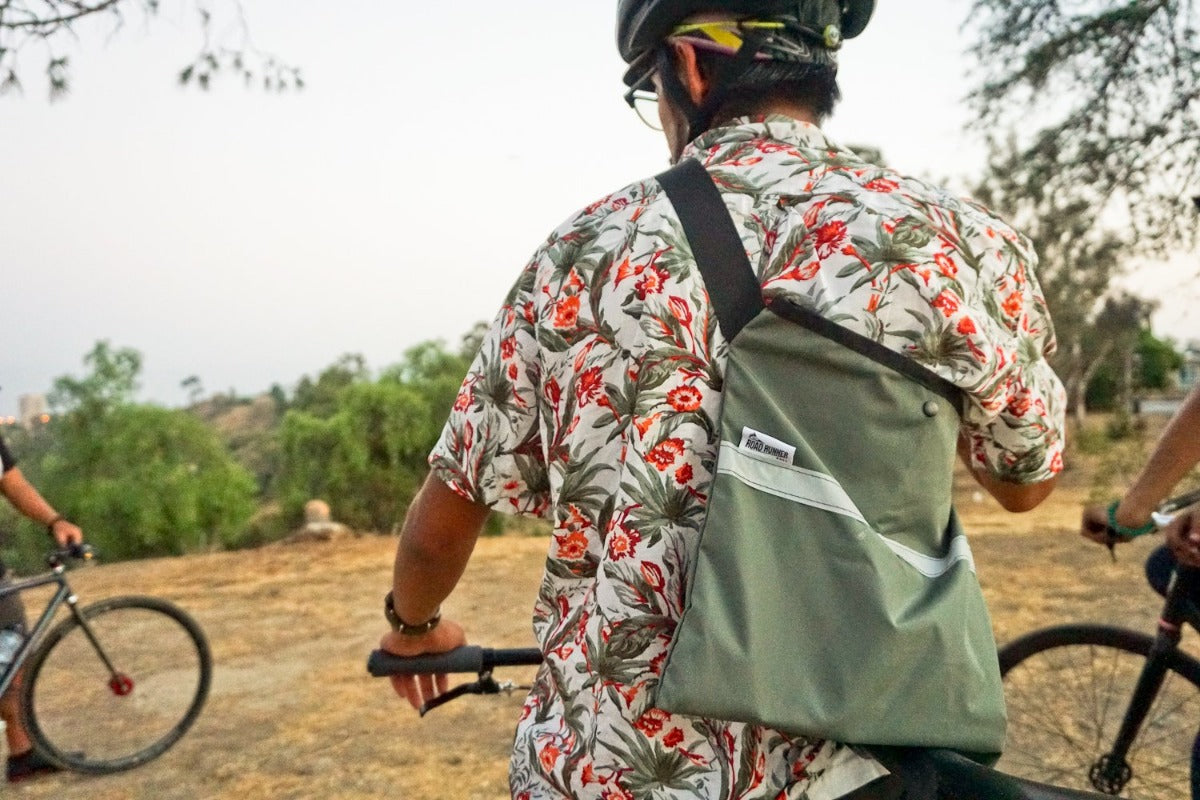 Musette Sling Bag - Simple and Durable: 4.2L