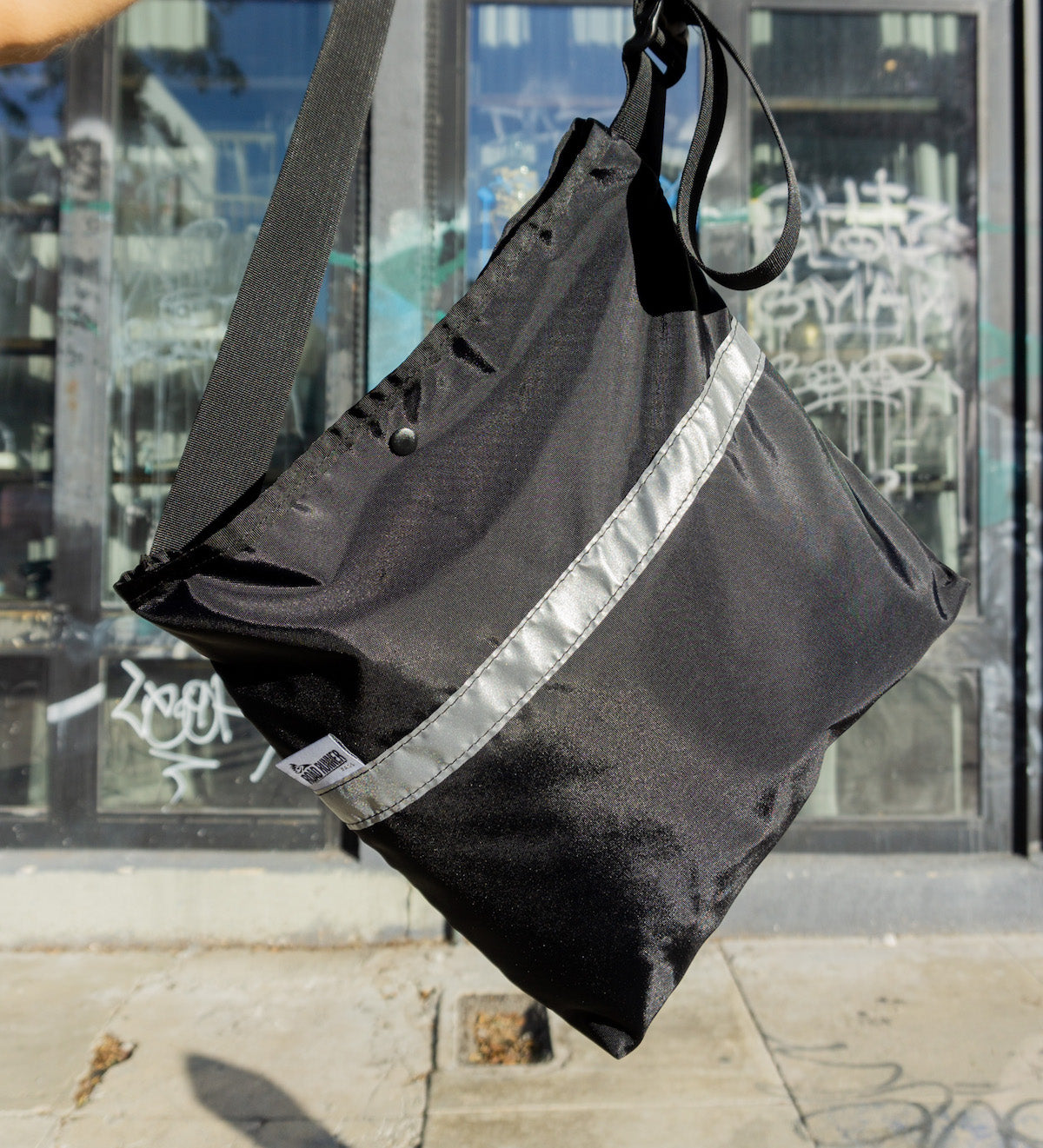 Musette Sling Bag - Simple and Durable: 4.2L